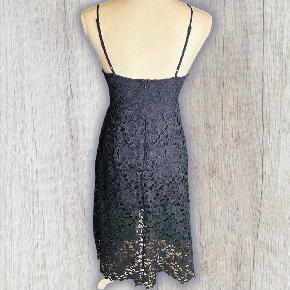 ASTR The Label Navy Blue ‘Lace Illusion Midi Dress’ Size Small - Picture 12 of 16